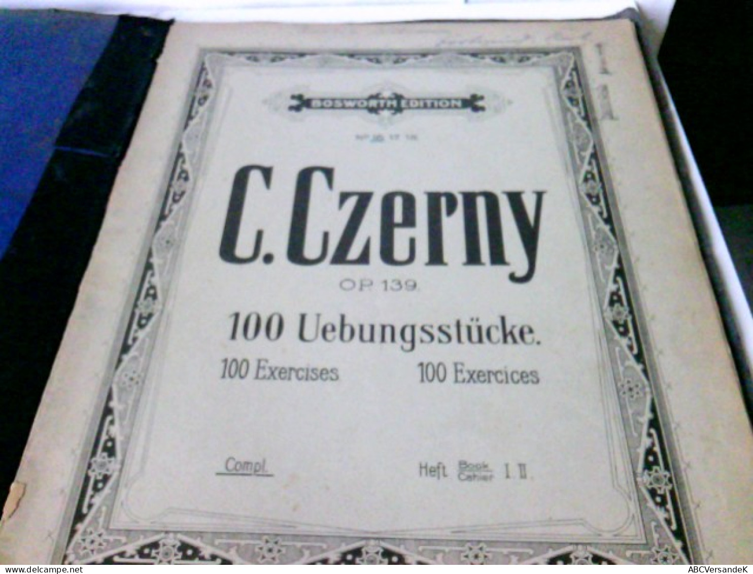 Opus 139. 100 Uebungsstücke - 100 Exercises - Cent Exercices: Bosworth Edition (B & Co. 892. 2392/3) - Música