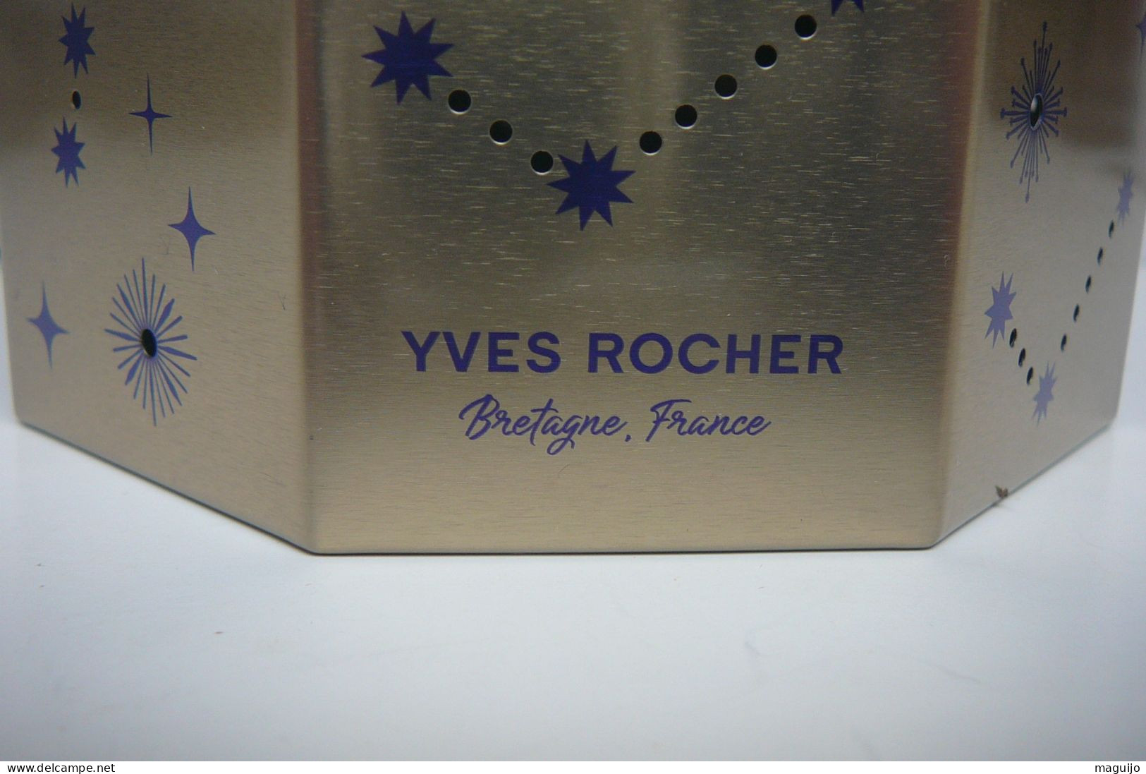 YVES ROCHER "PHOTOPHORE " SIGLE  LIRE ET VOIR ! - Unclassified