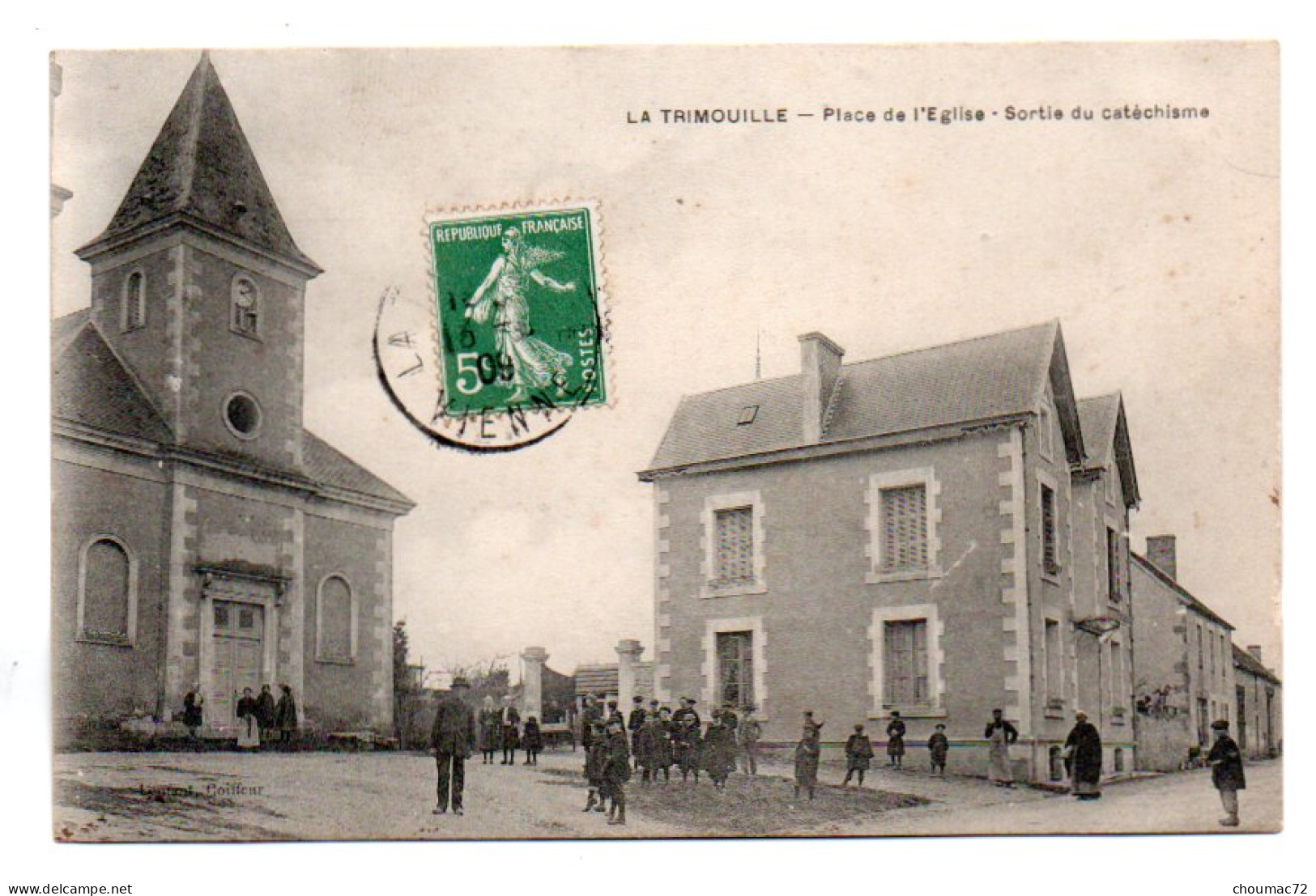 (86) 532, La Trimouille, Place De L'Eglise, Sortie Du Catéchisme - La Trimouille