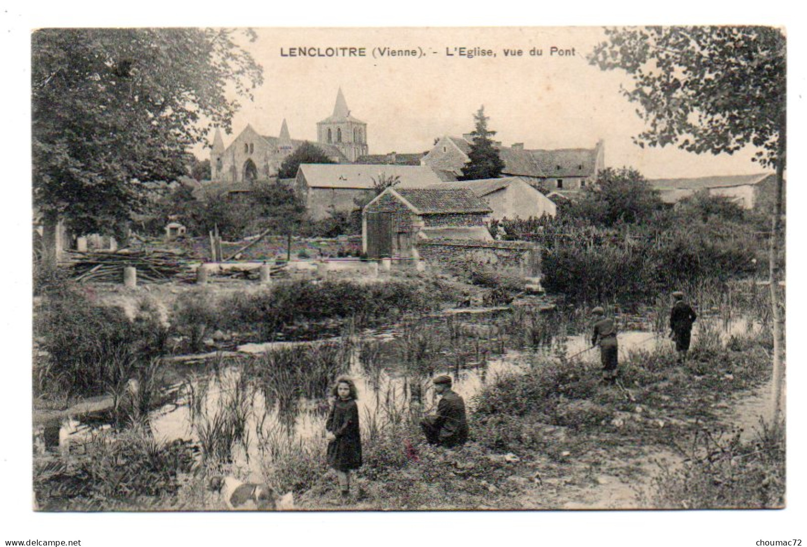 (86) 533, Lencloitre, L'Eglise Vu Du Pont - Lencloitre