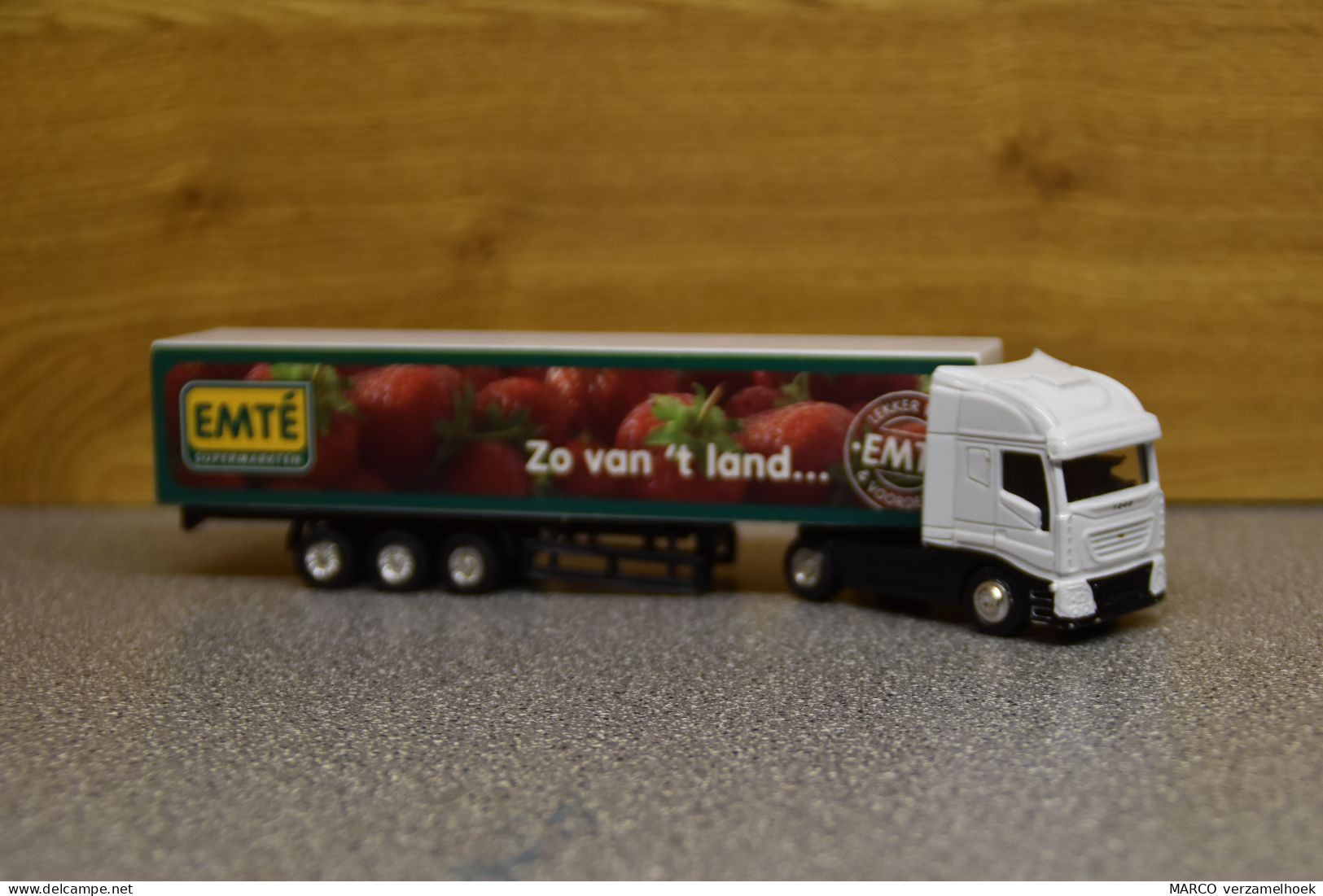 EMTÉ Supermarkten Truck 1040 EMTÉ Supermarkten Scale 1:87 - Camions, Bus Et Construction