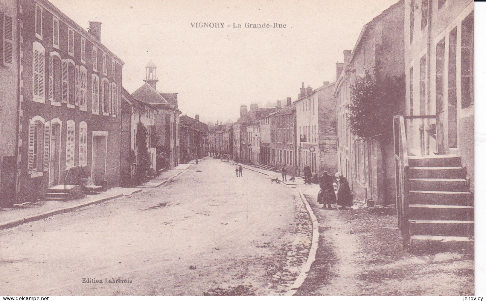 VIGNORY LA GRANDE RUE  ,PERSONNAGES REF 79358 - Vignory