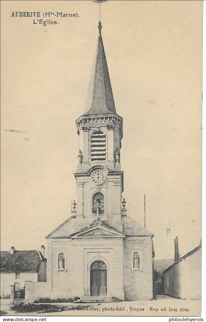 CPA 52 AUBERIVE  L'église - Auberive