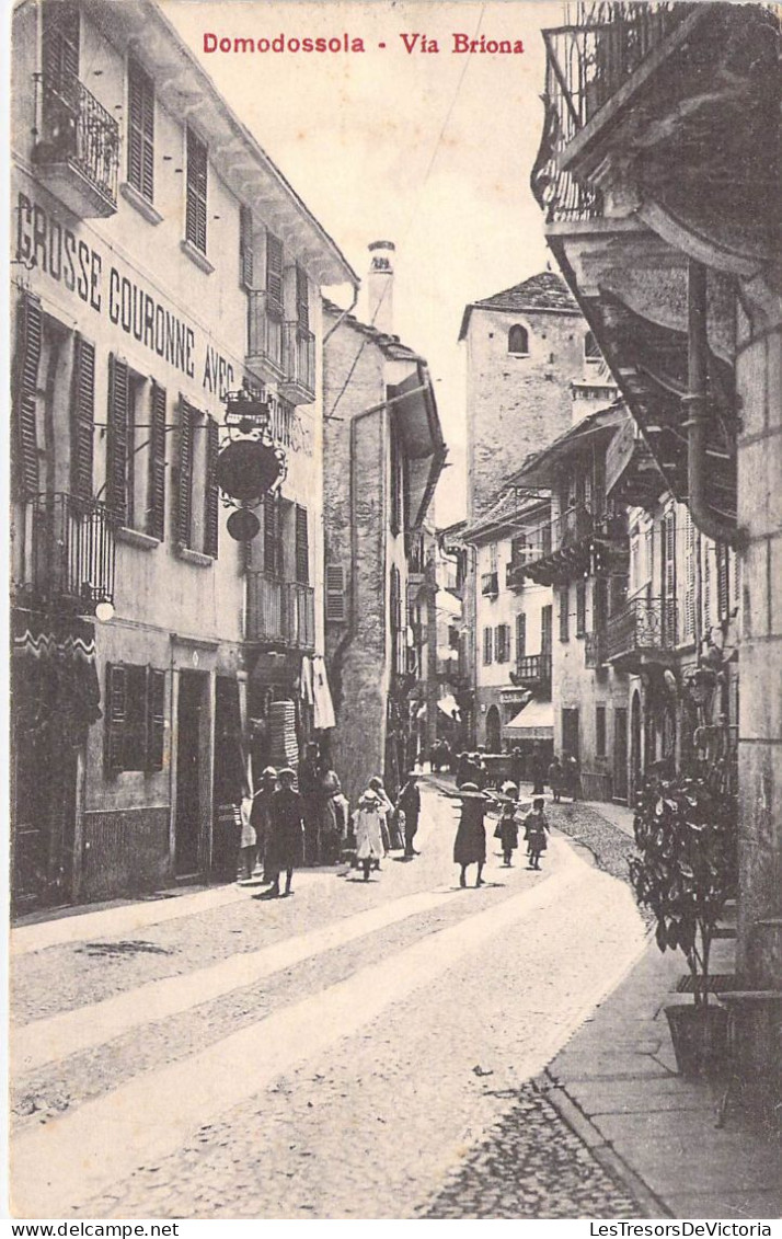 Italie - Domodossola - Via Briona - Animé - Ed. N. Zonea - Carte Postale Ancienne - Verbania