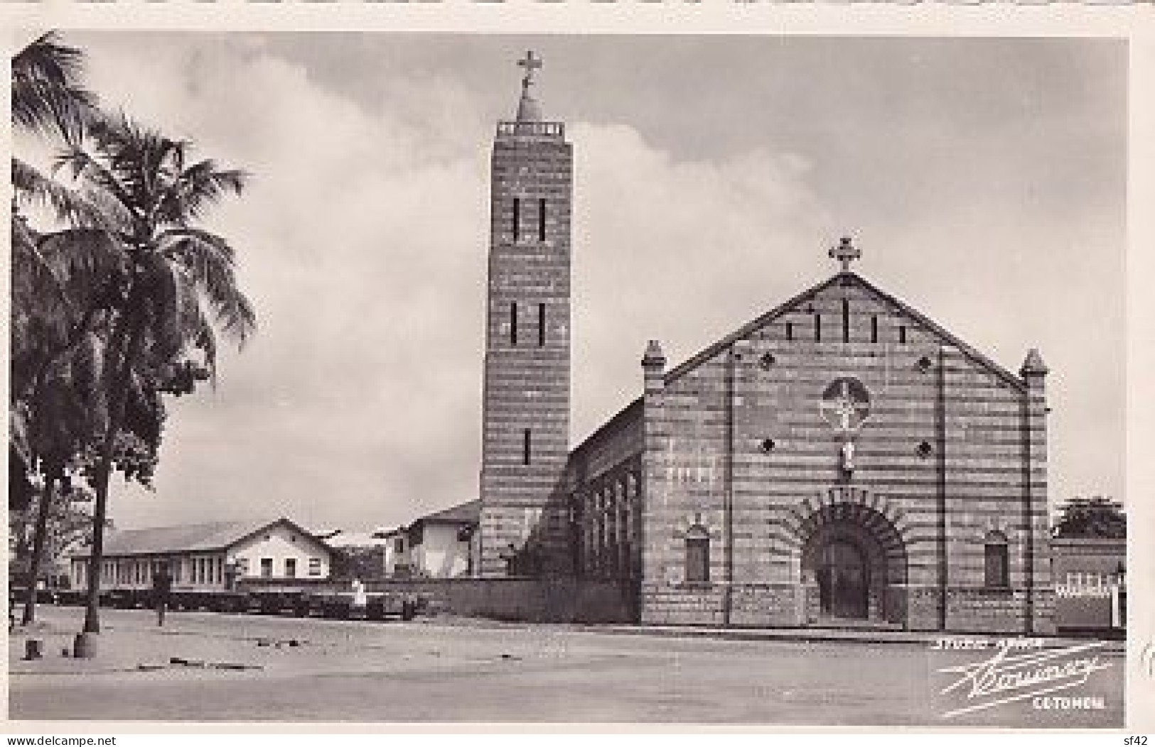 COTONOU                NOTRE DAME - Benin