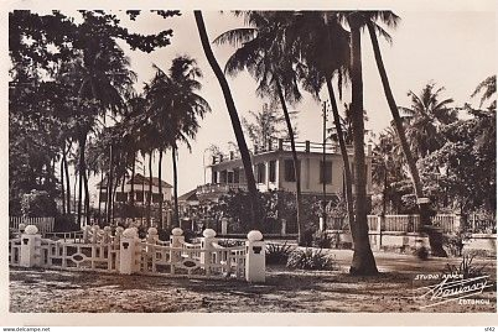 COTONOU              SQUARE - Benin