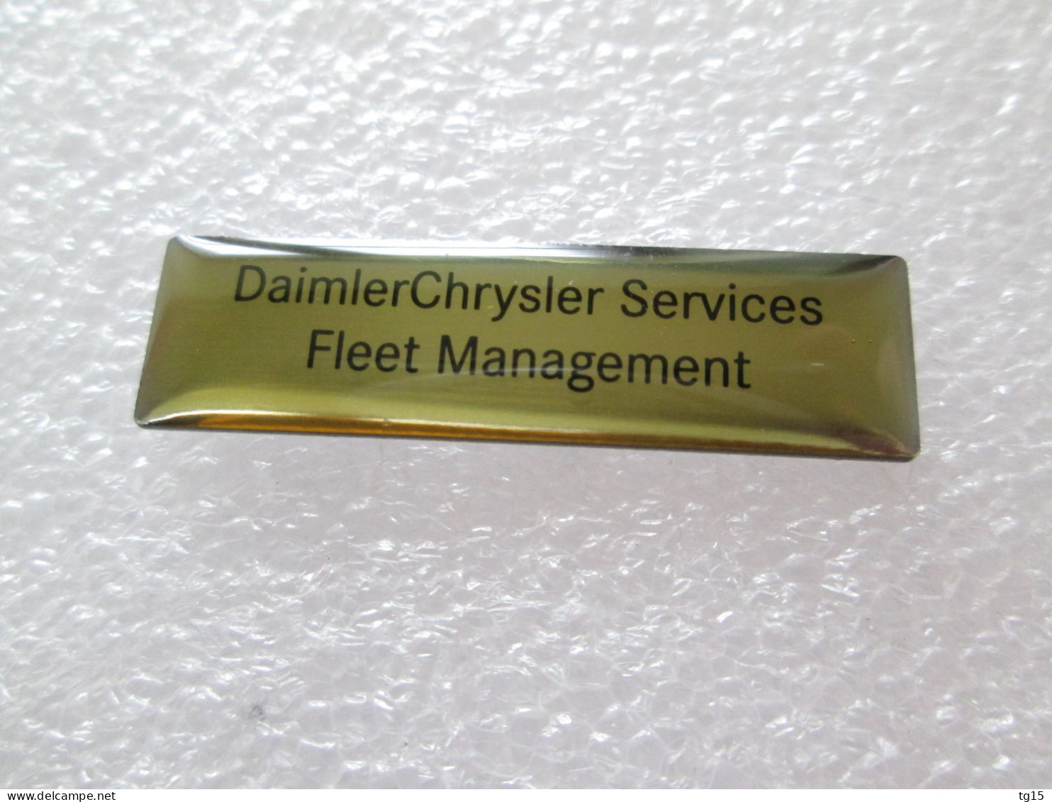 PIN'S    DAIMLER  CHRYSLER SERVICES  FLEET  MANAGEMENT - Mercedes