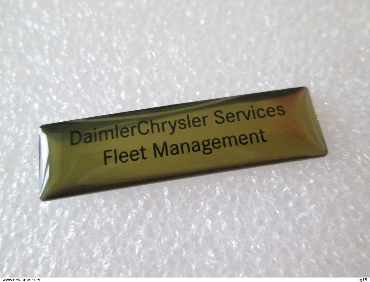 PIN'S    DAIMLER  CHRYSLER SERVICES  FLEET  MANAGEMENT - Mercedes