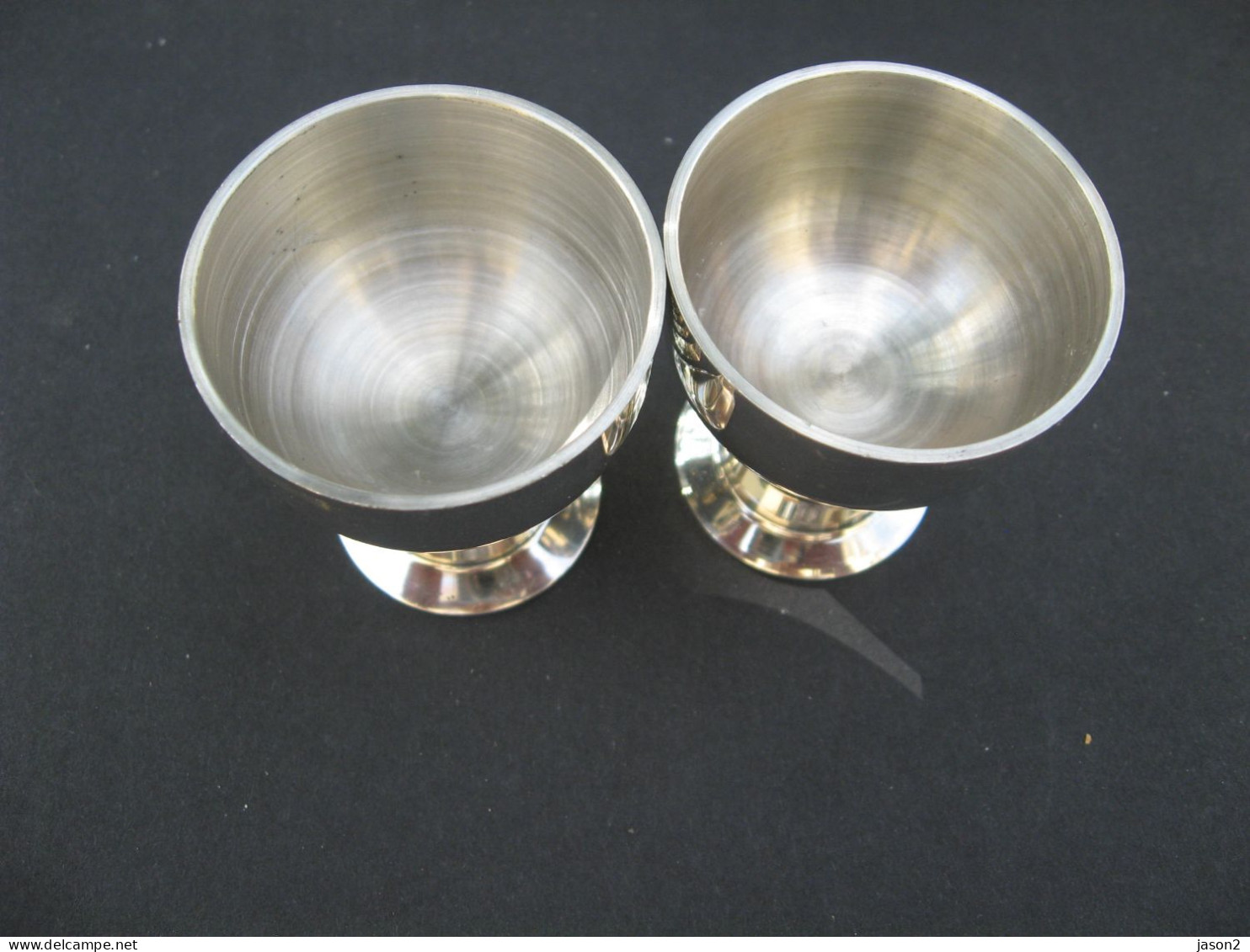 Lot De 2 COQUETIERS EN METAL DAVID HAYWARD - Hueveras