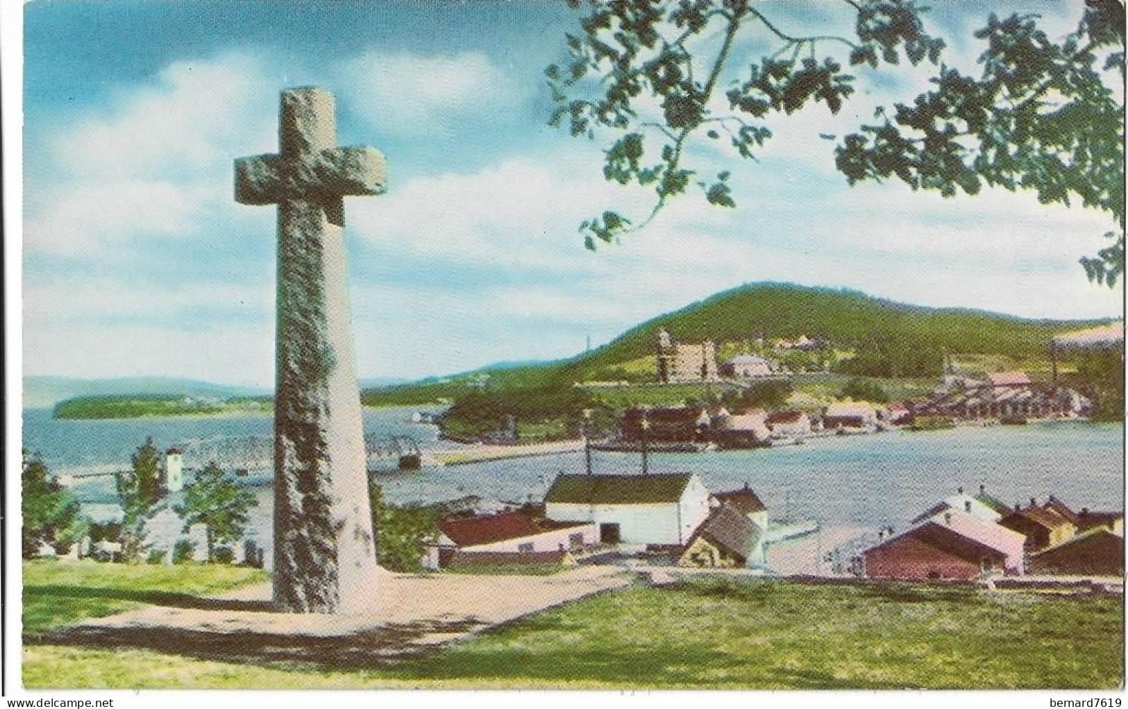 Canada -  La Croix De Jacques Cartier , Gaspe, P.Q.  Overlooking Gaspe Harbour - Gaspé