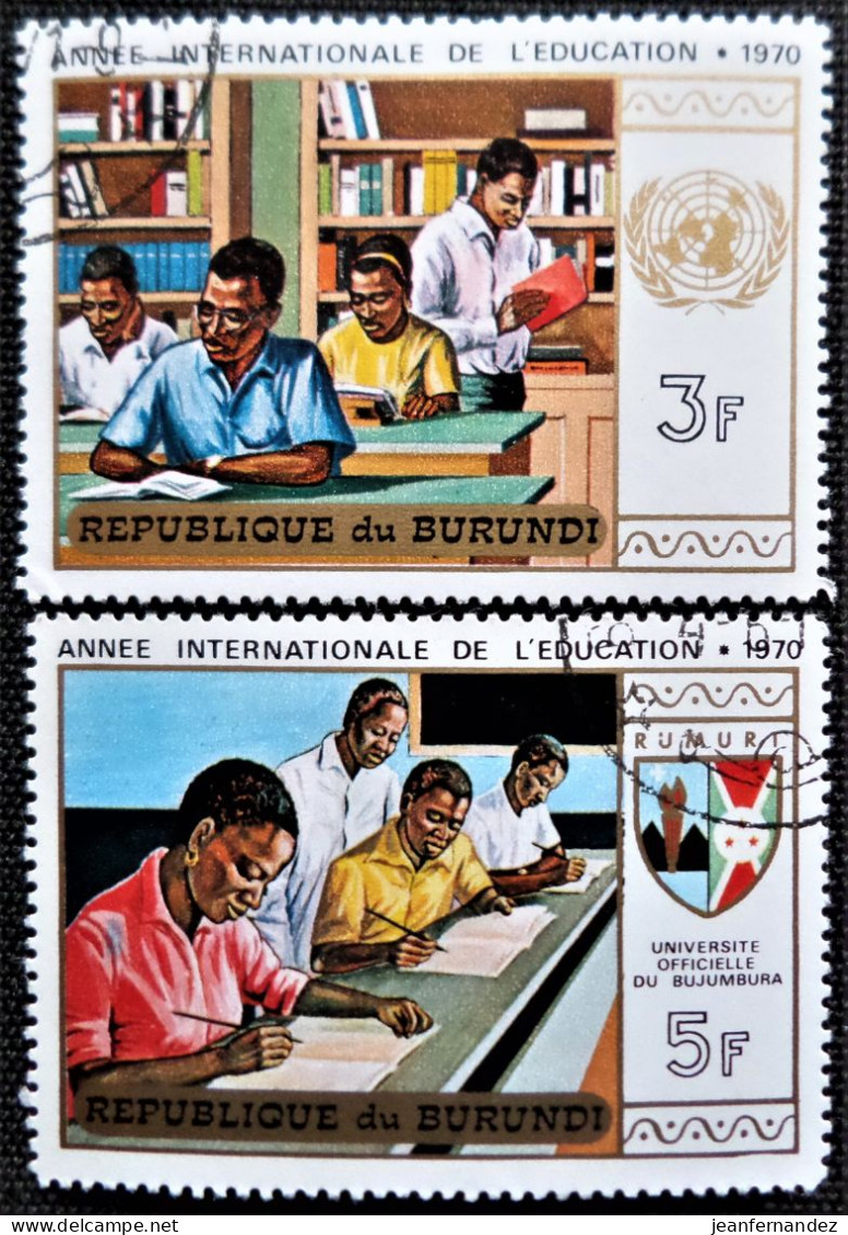 Burundi  1970 International Educational Year   Stampworld N° 661 Et 662 - Gebruikt