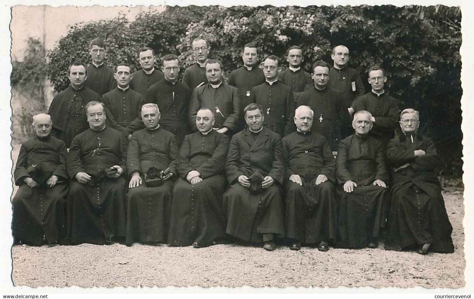 4 CPAs Photo - Groupe D'hommes, Ecclésiastiques Et Civils (Ecole, Professeurs ???) Photo RAYMOND, Valence - Valence