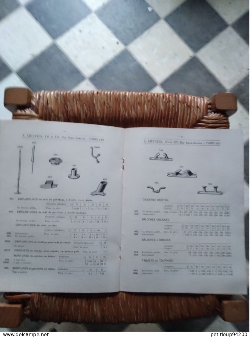 DOCUMENT COMMERCIAL Catalogue  MANUFACTURE D'ARTICLES  DE MARINE  ROWING-CANOTAGE  A.Metayer  ANNEE 1932.