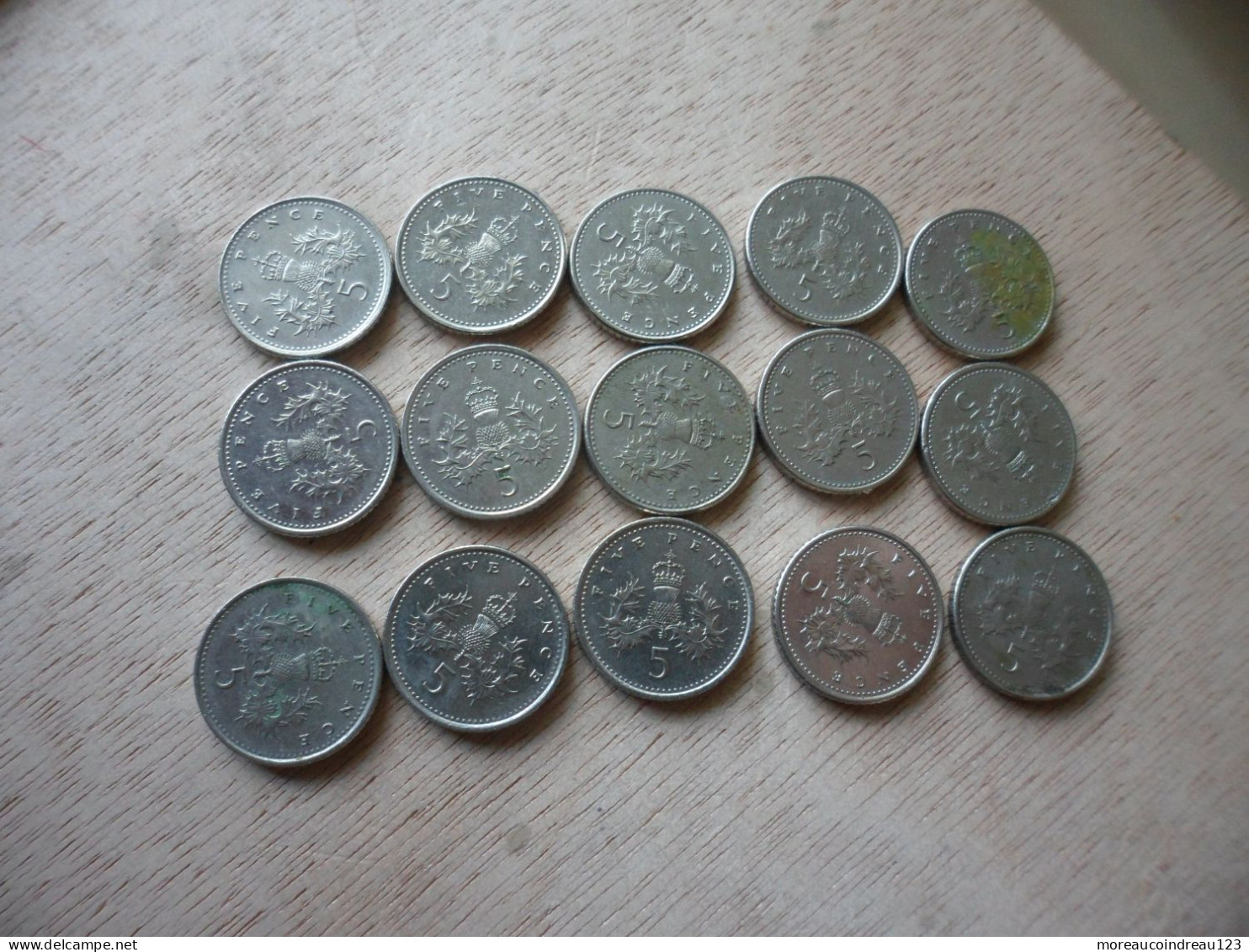 15 X 5 Pence Elizabeth II 3e Effigie + 5 Pence Elizabeth II 4e Effigie, Type Chardon - 5 Pence & 5 New Pence