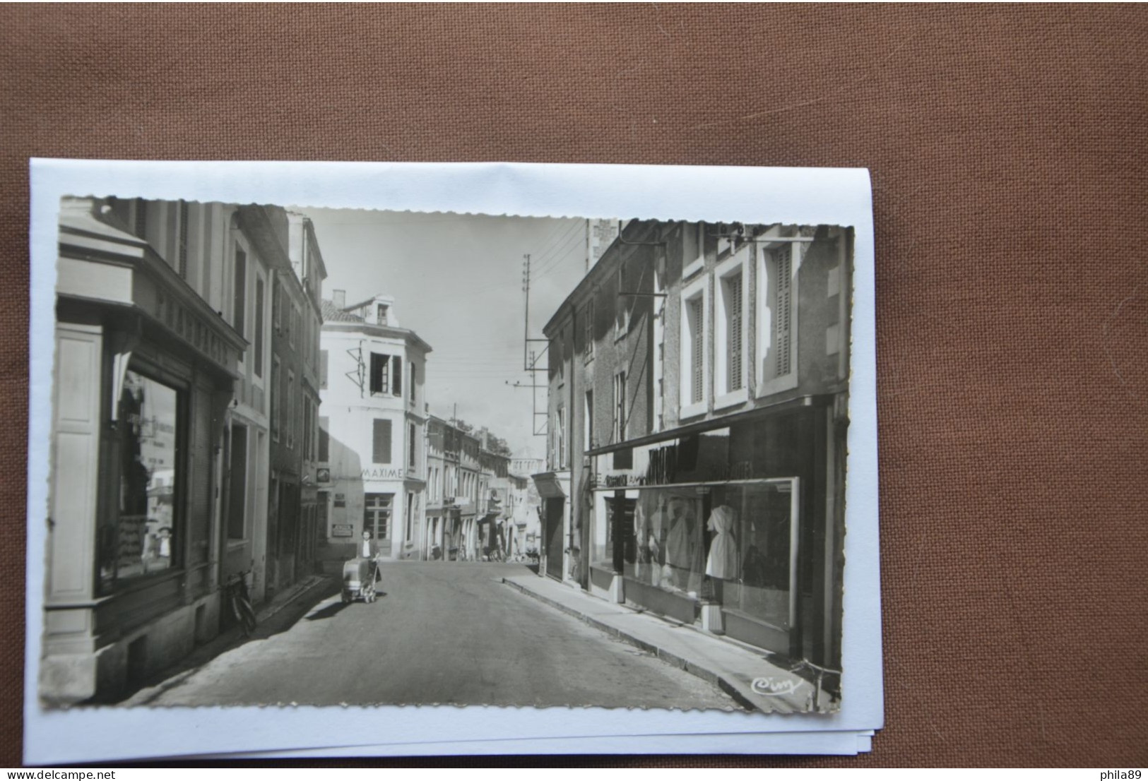 COULONGES-sur-L'AUTIZE-rue Du Commerce - Coulonges-sur-l'Autize