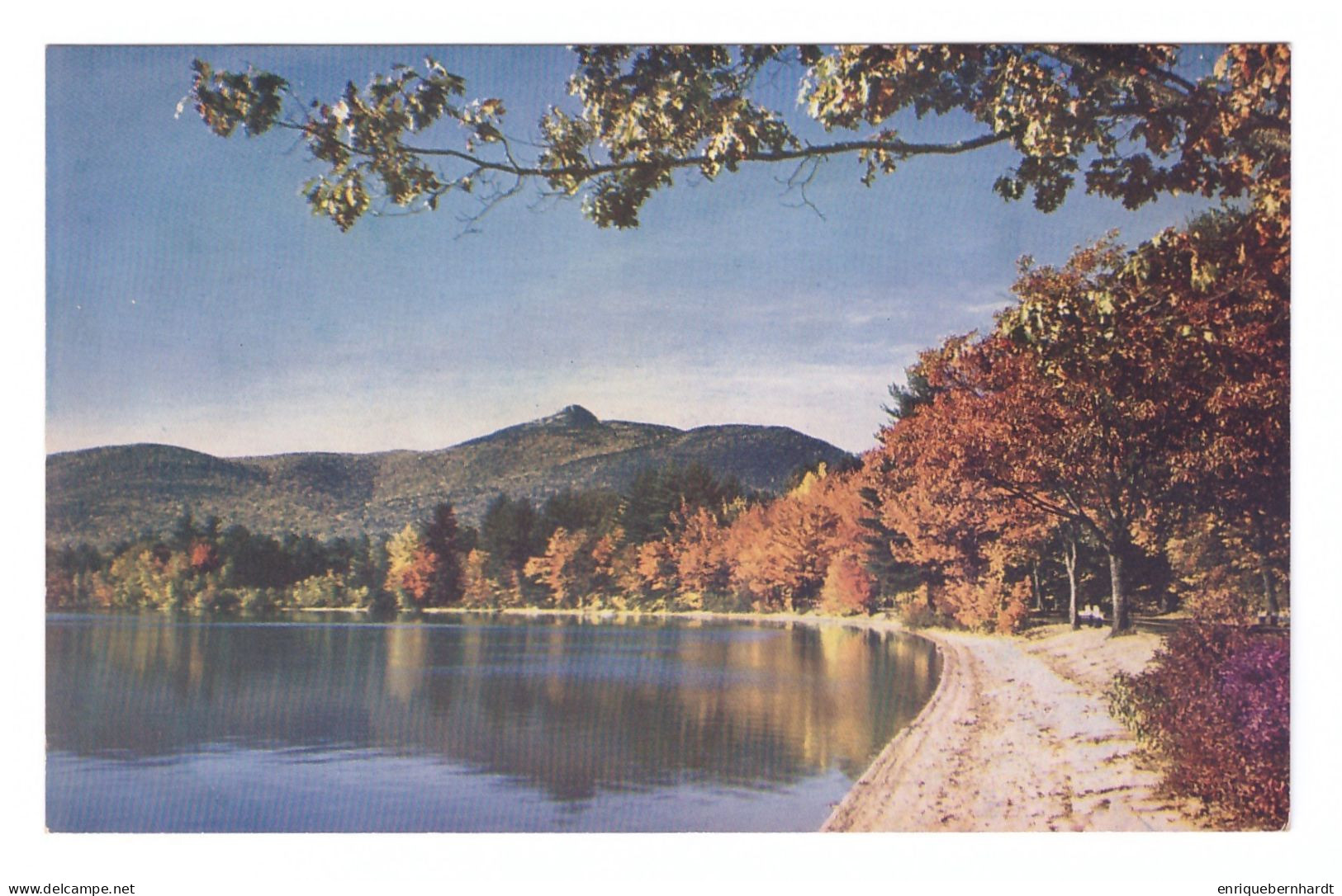 UNITED STATES // NEW HAMPSHIRE // WHITE MOUNTAINS // MT. CHOCORUA AND CHOCORUA LAKE - White Mountains