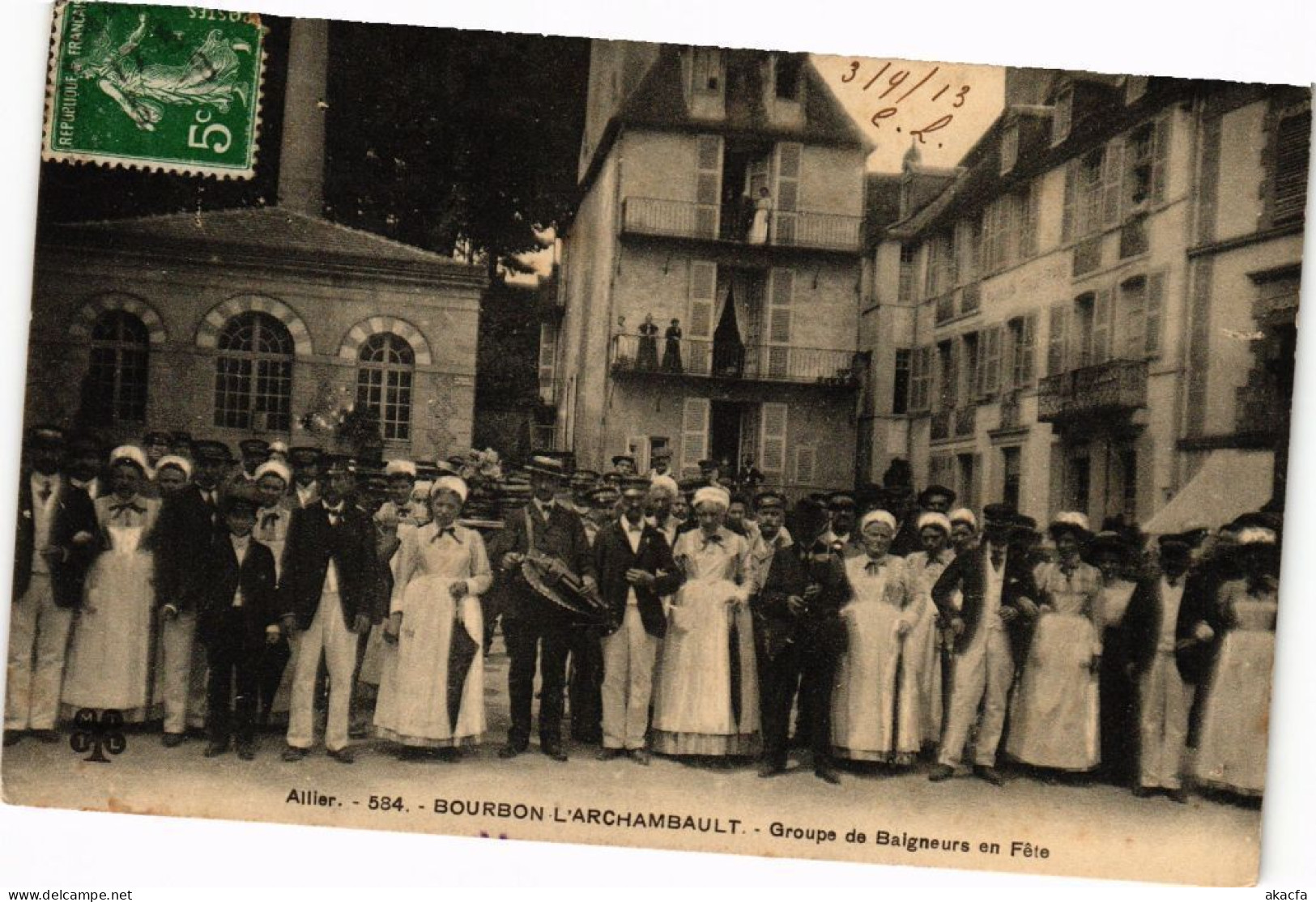 CPA BOURBON-l'ARCHAMBAULT - Groupe De Baigneurs En Féte (263045) - Bourbon L'Archambault