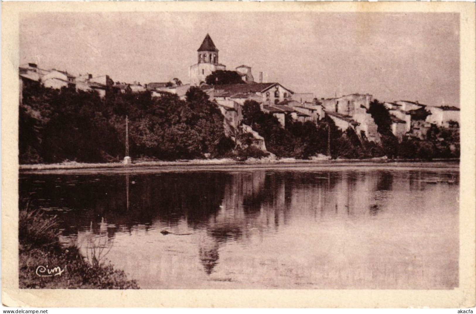 CPA Pont Du Chateau Les Rues Basses Et L'Allier FRANCE (1301811) - Pont Du Chateau