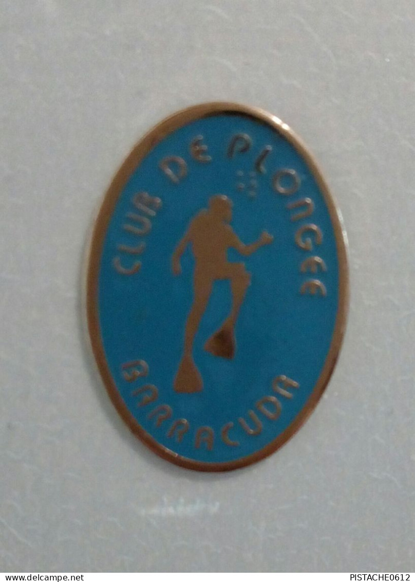 Pin's Club De Plongée Barracuda  Saint-Lô Manche - Duiken