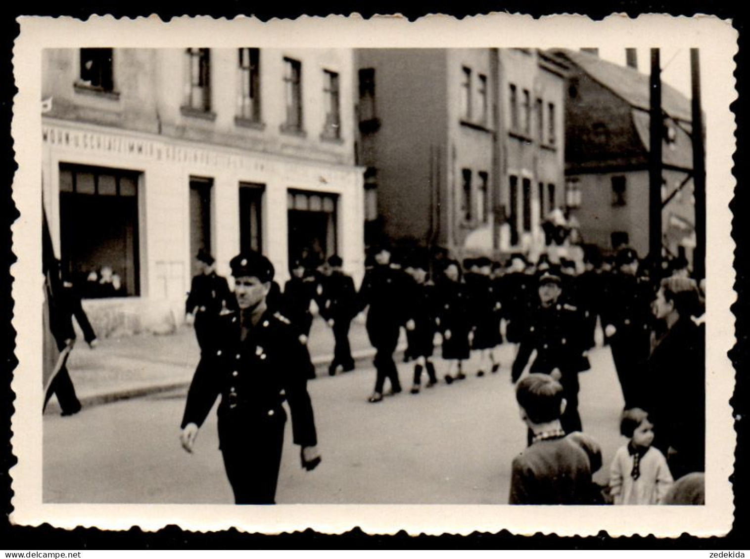 G3316 - Oelsnitz Mai Demontration VP Volkspolizei Foto - Drogerie Zschoche - Oelsnitz I. Erzgeb.