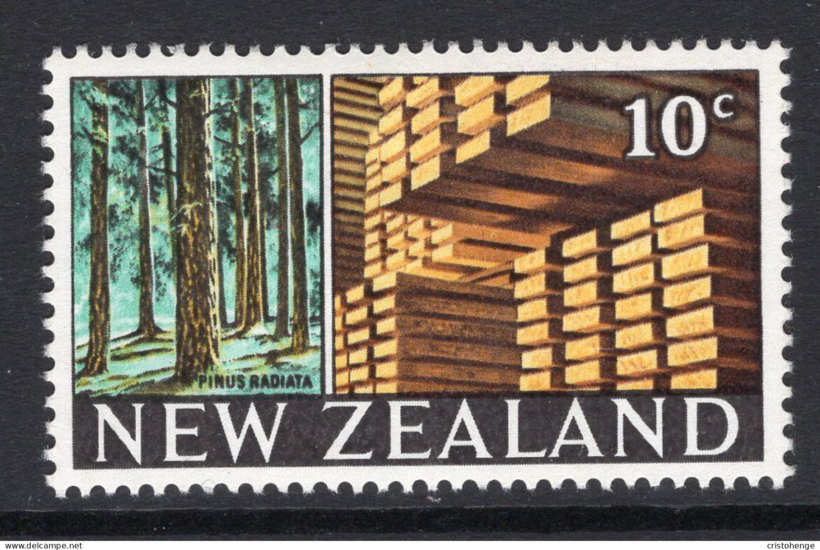 New Zealand 1967-70 Decimal Pictorials - 10c Timber HM (SG 873) - Neufs