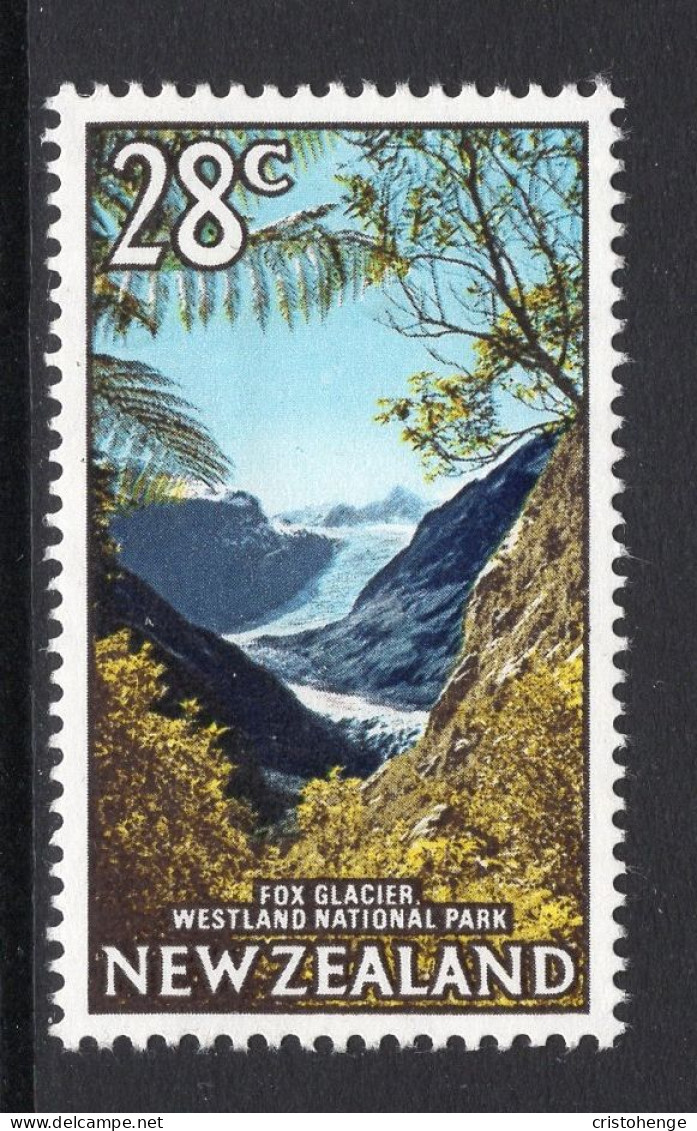 New Zealand 1967-70 Decimal Pictorials - 28c Fox Glacier HM (SG 878) - Nuevos