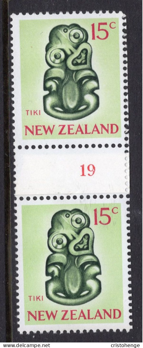 New Zealand 1967-70 Decimal Pictorials - Coil Pairs - 15c Tiki - 19 - MNH - Nuevos