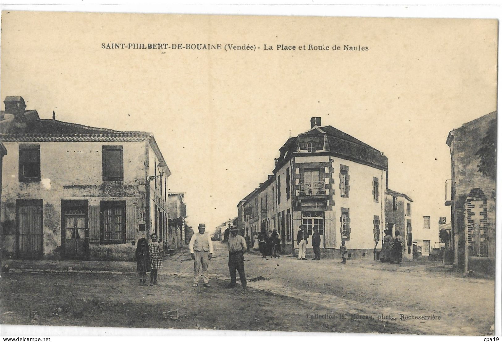 85    SAINT - PHILBERT - DE - BOUAINE   LA  PLACE  ET  ROUTE  DE  NANTES - Otros & Sin Clasificación