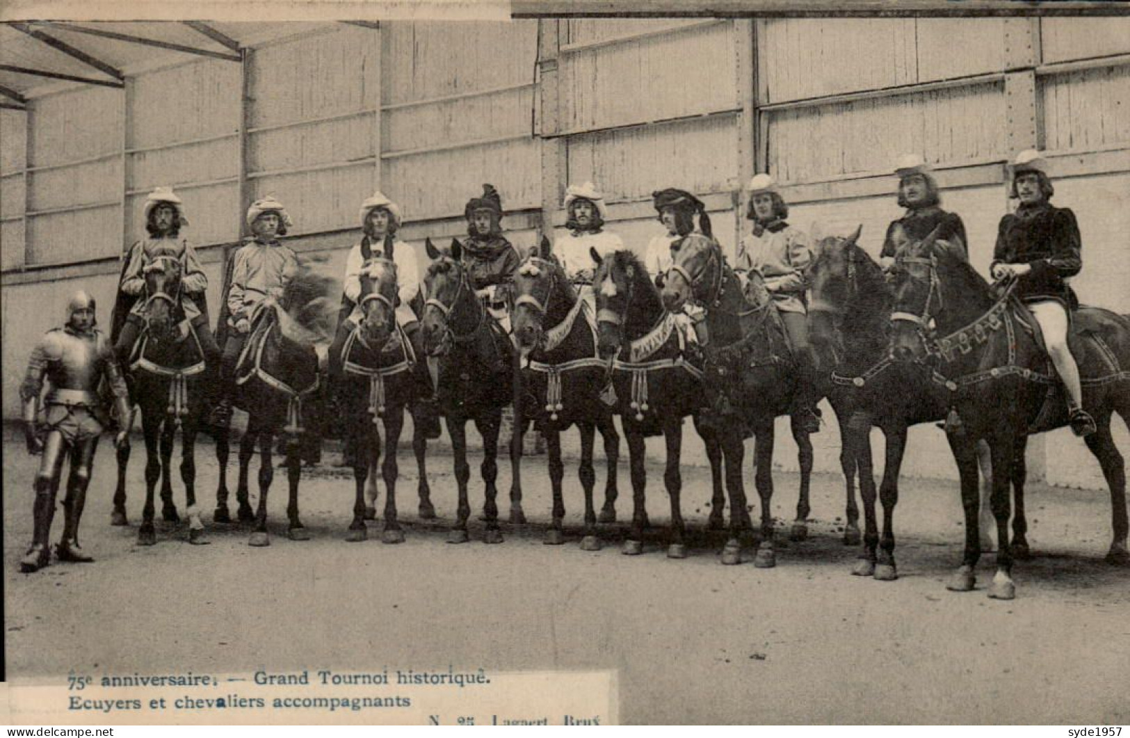 75e Anniv. De L'Indépendance Belge, Grand Tournoi Historique, écuyers Et Chevaliers Accompagnants - Feesten En Evenementen