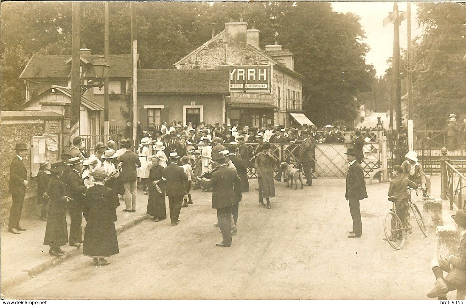 91 RIS ORANGIS CARTE PHOTO GRAND RASSEMBLEMENT AU PASSAGE A NIVEAU JOUEURS DE VIOLON - Ris Orangis