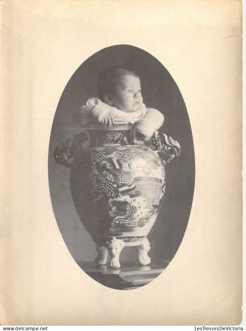 ENFANTS - Bébé - Vase - Portrait - Carte Postale Ancienne - Portraits