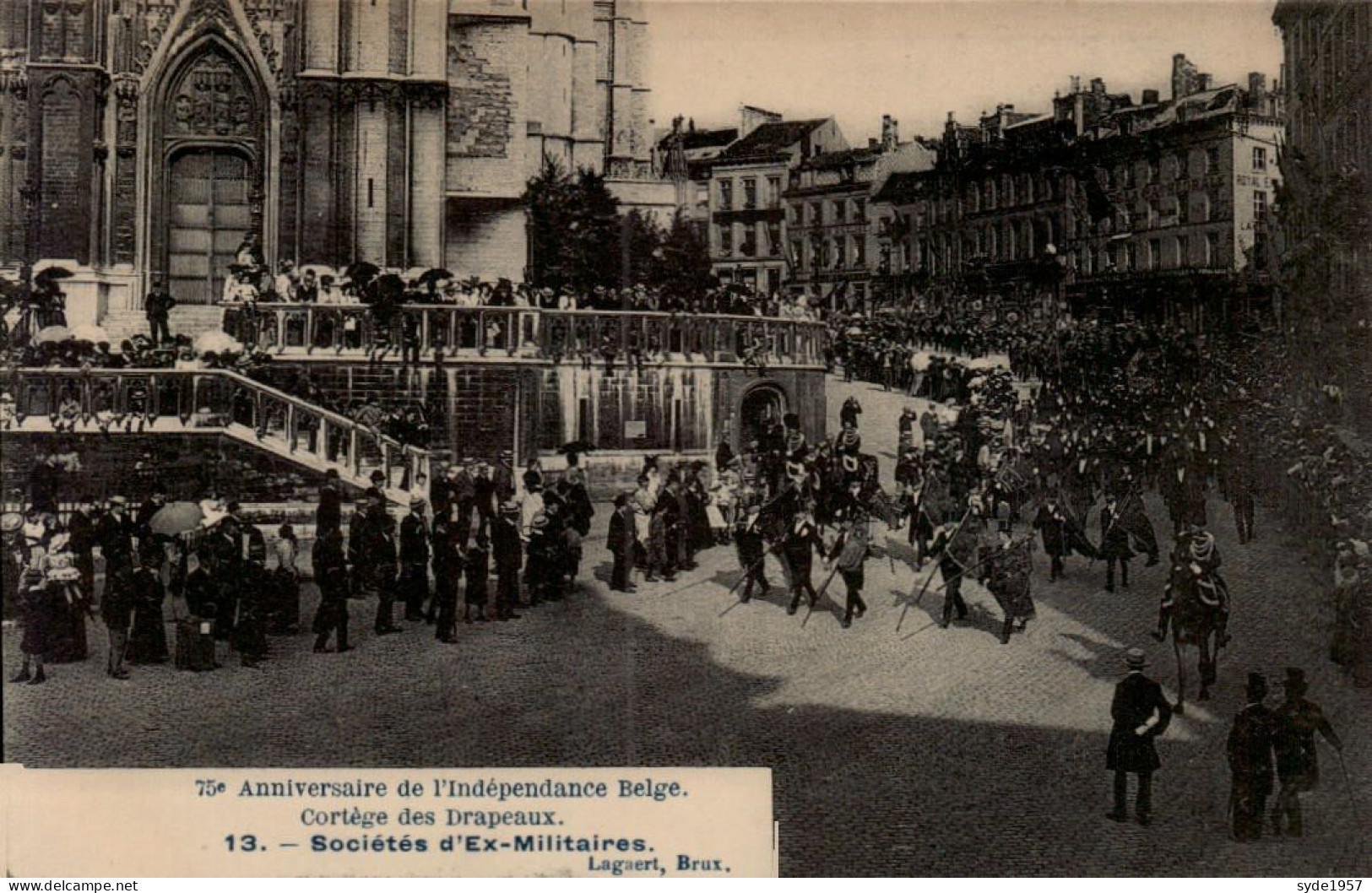 Bruxelles : 75e Anniversaire De L'Indépendance Belge - Cortège Des Drapeaux  Sociétés D'Ex-Militaires - Feesten En Evenementen