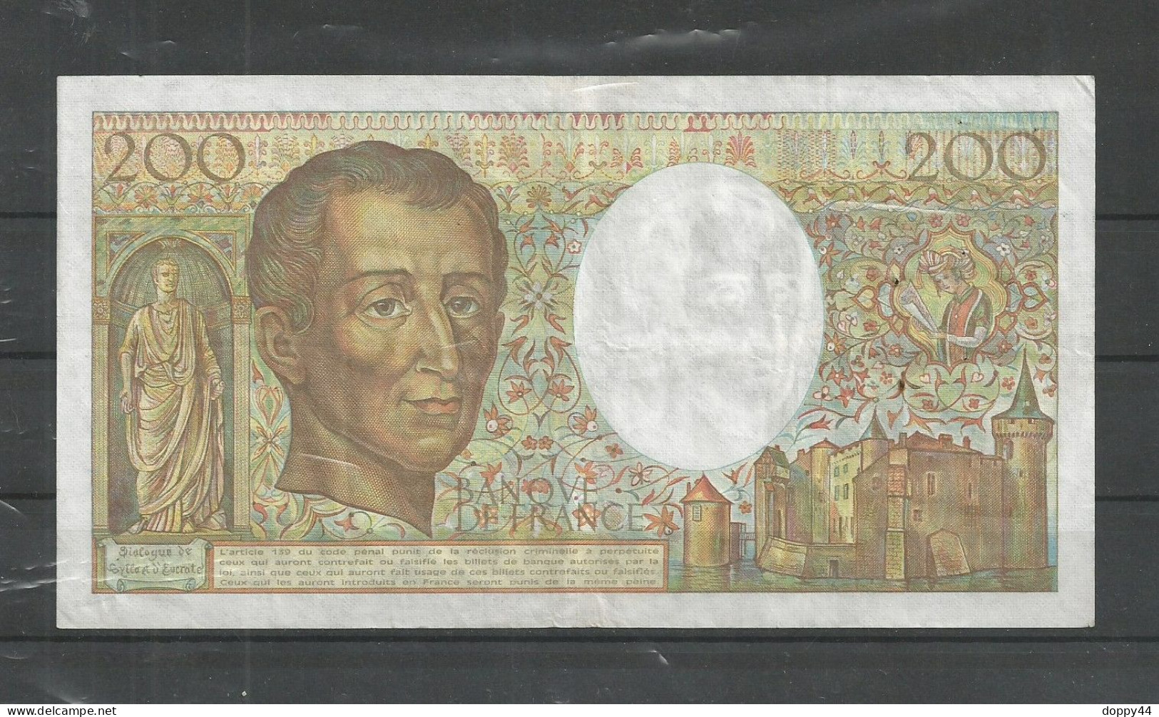 BILLET 200 FRANCS MONTESQUIEU ANNEE 1988 Référence  F70 08 TTB   BILLET AYANT CIRCULE . 6 Trous épingles. - 200 F 1981-1994 ''Montesquieu''