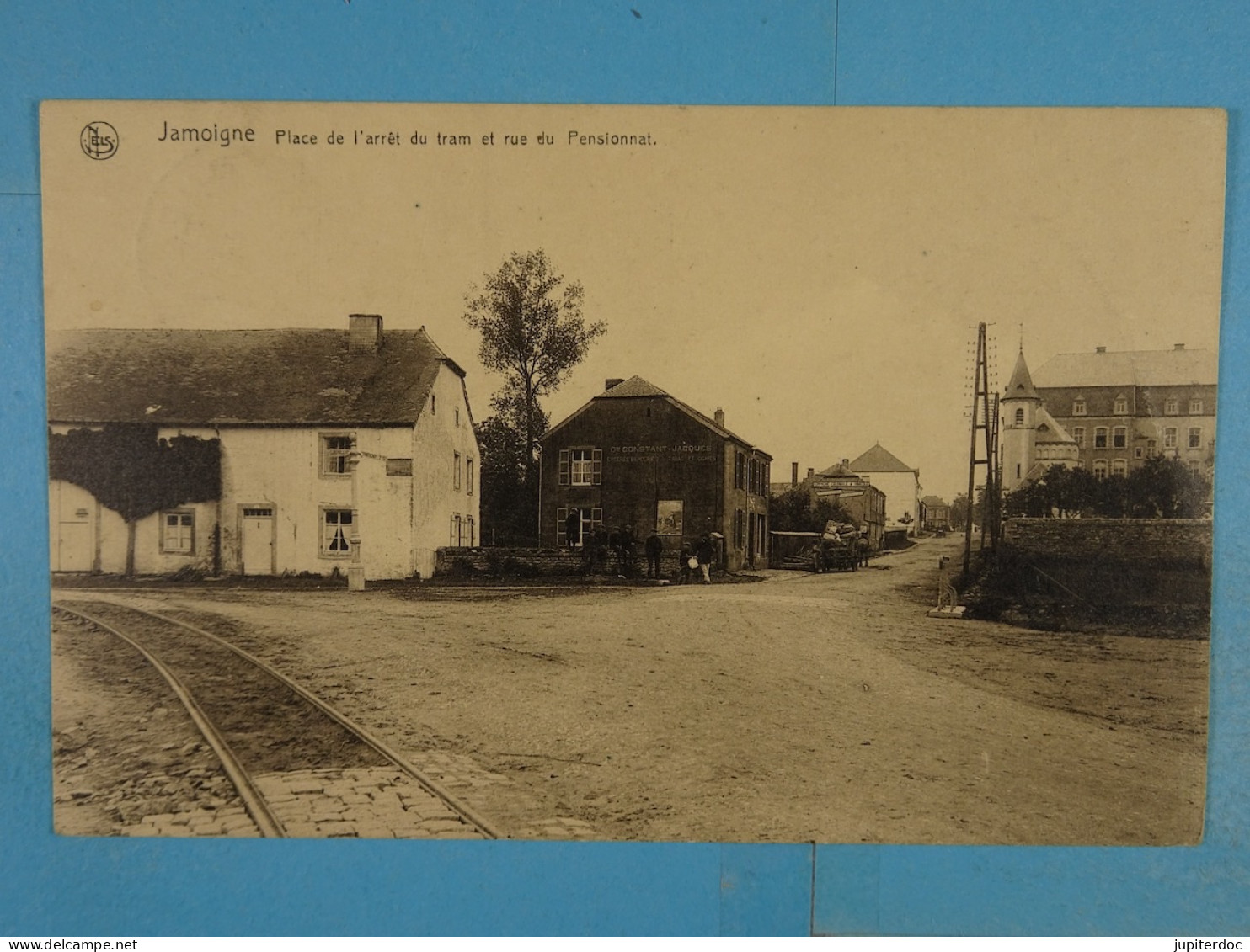 Jamoigne Place De L'arrêt Du Tram Et Rue Du Pensionnat - Chiny