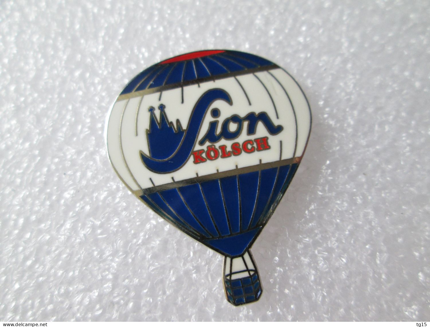 TOP PIN'S    MONTGOLFIERE   BALLON    SION KOLSCH  BIÈRE  Email Grand Feu - Airships