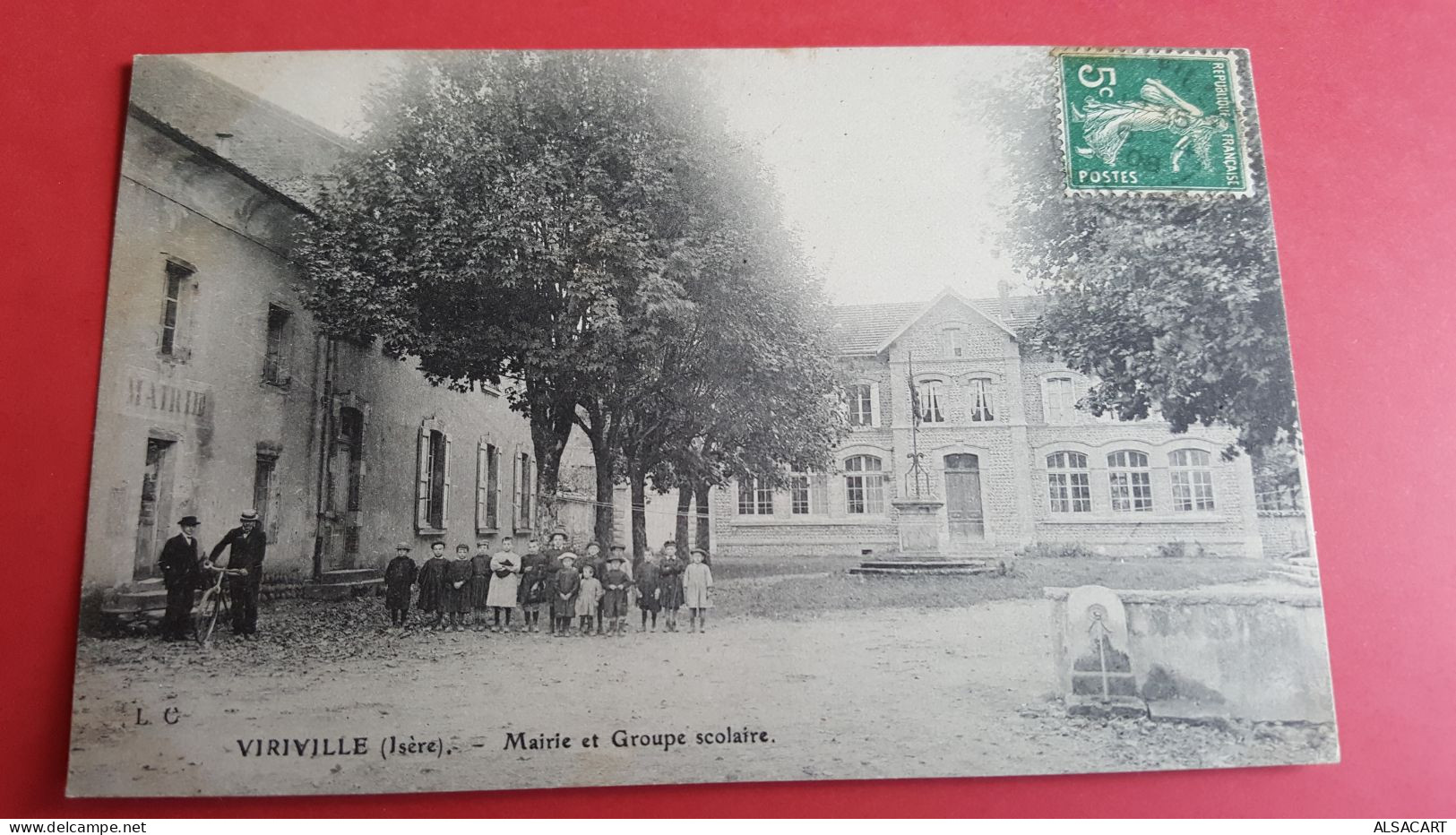 Viriville , Mairie Et Groupe Scolaire - Viriville