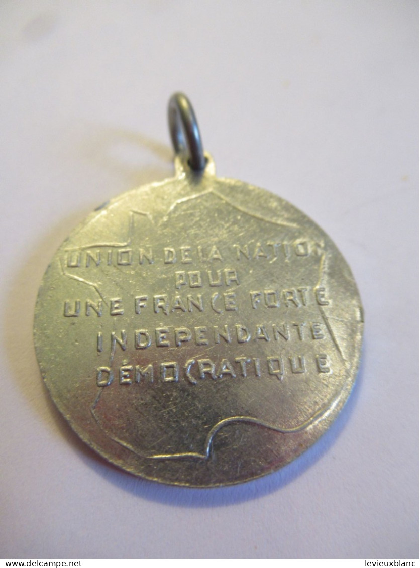 Petite Médaille Politique Métallique/Aluminium/ Maurice THOREZ/ Secrétaire Général Du PCF/Vers 1930-1960          MED434 - Andere & Zonder Classificatie