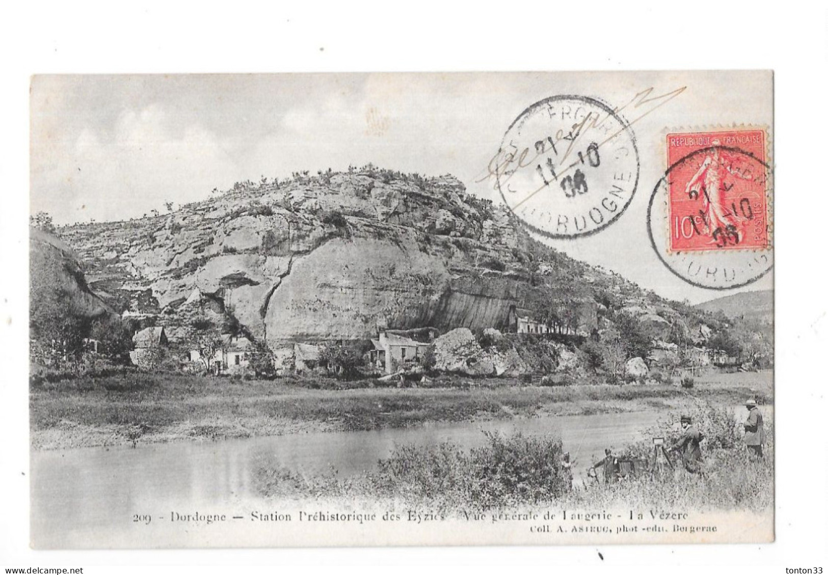 DEPT 24 - Station Préhistorique Des EYZIES - Vue Générale De LAUGERIE - La VEZERE - VINC/SAL22 - - Les Eyzies