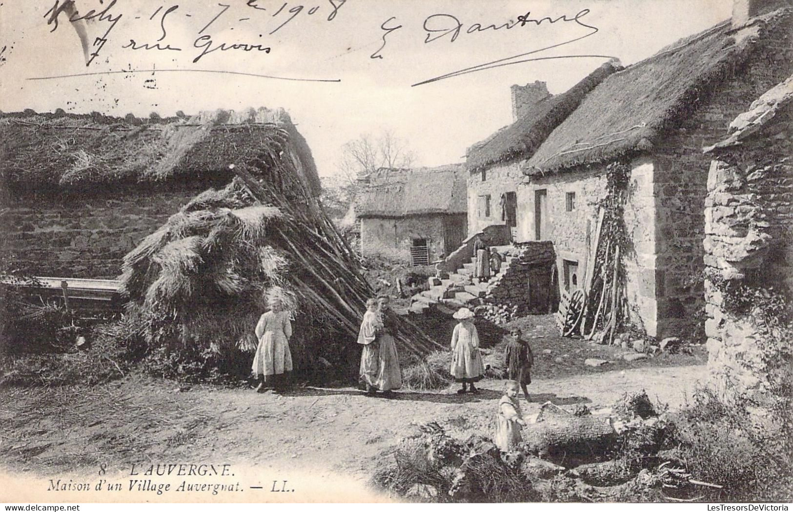 FRANCE - L'Auvergne - Maison D'un Village Auvergnat - Folklore  - Carte Postale Ancienne - Bauernhöfe