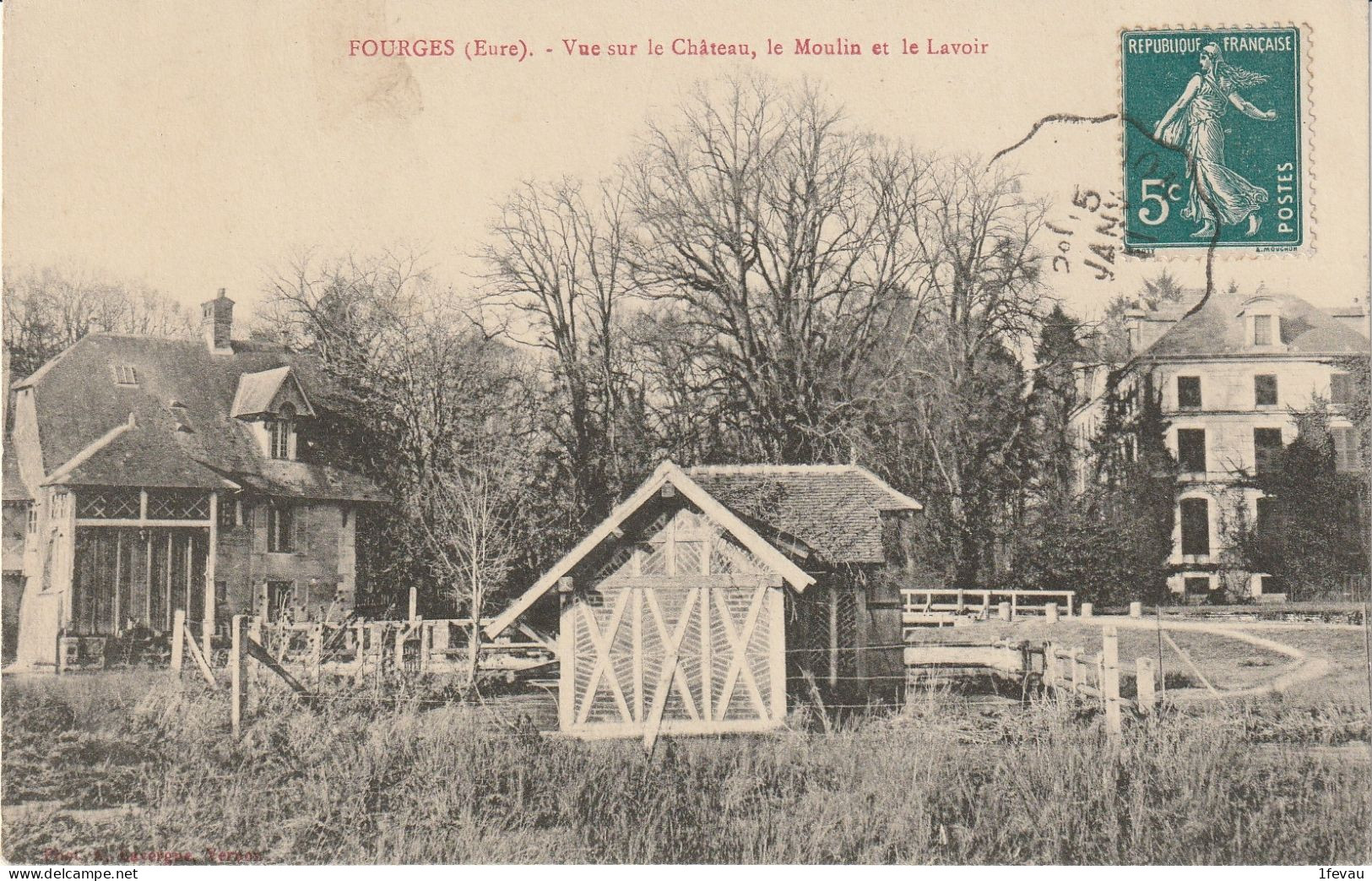 CPA (27 Eure)  Fourges Vue Sur Le Château Le Moulin Et Le Lavoir - Fourges