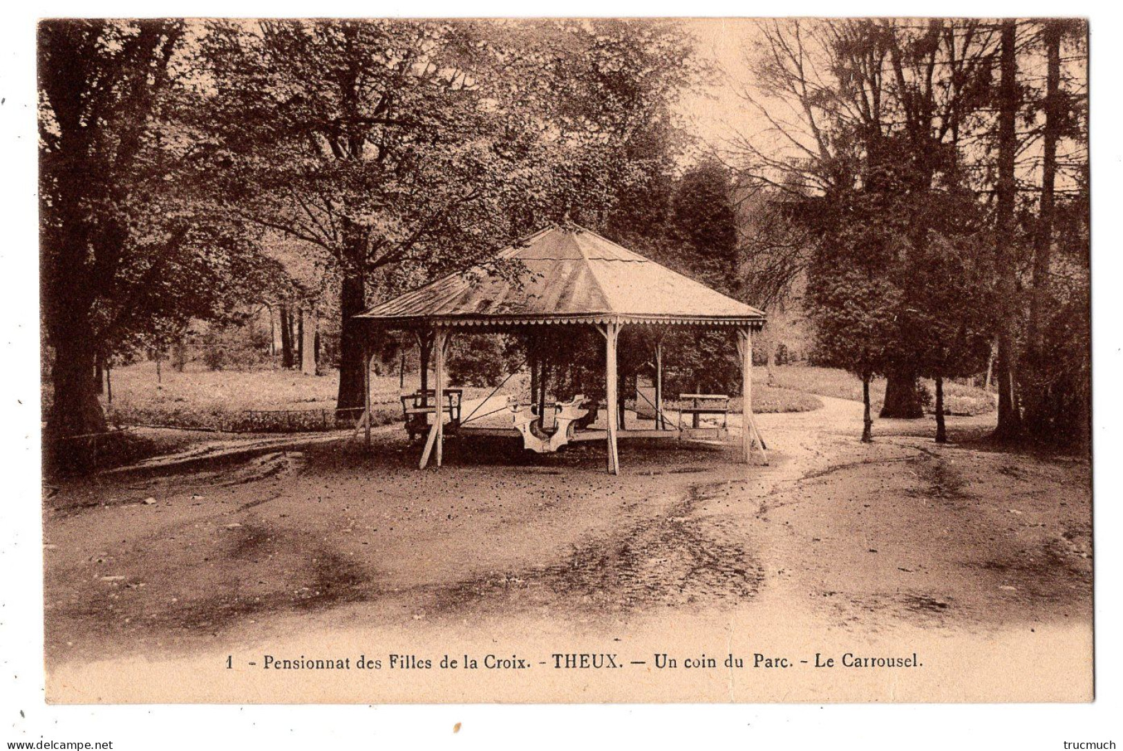 109 - THEUX - Pensionnat Des Filles De La Croix - Un Coin Du Parc - Le Carrousel *Henri Georges, éditeur, Bruxelles* - Theux