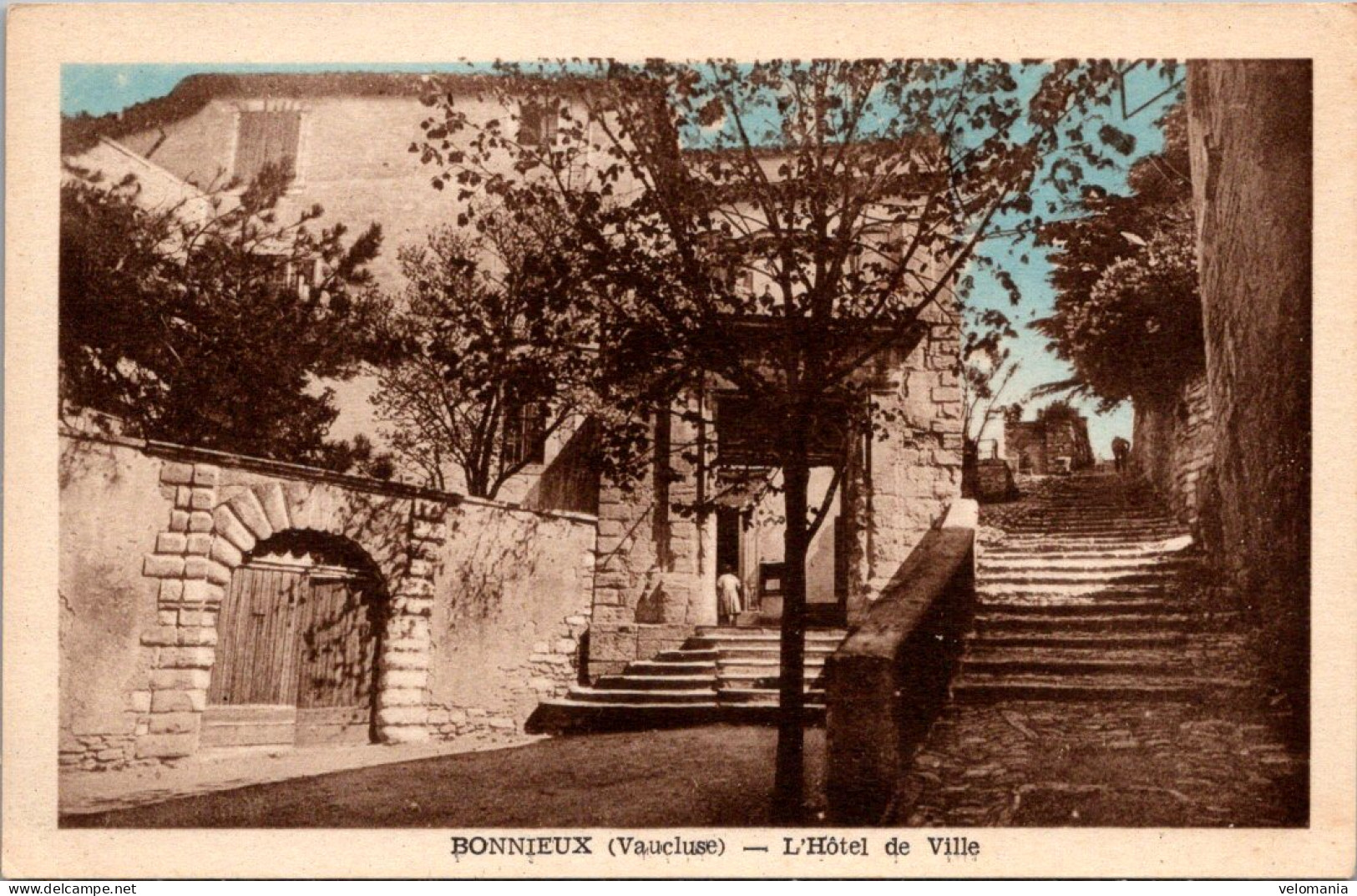 17253 Cpa 84 Bonnieux - L' Hôtel De Ville - Bonnieux