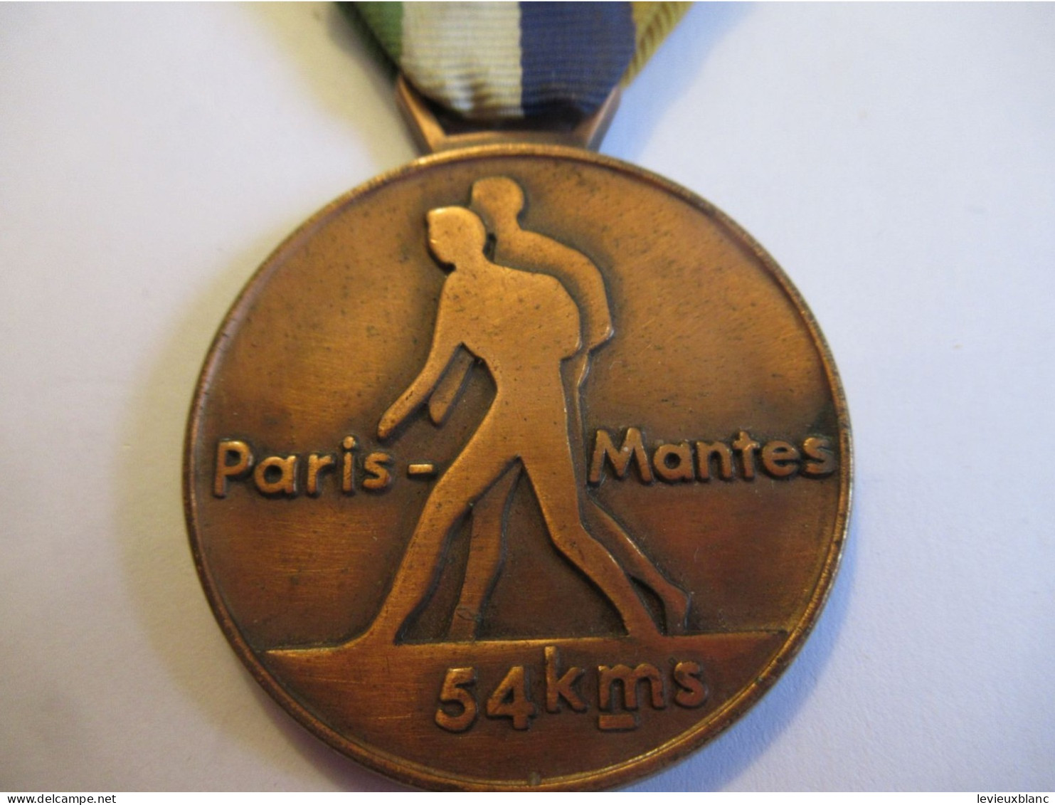 MARCHE / Paris - Mantes / 54 Km /  A S T - A S M / Cuivre / Cloisonné/ Vers  1960 -1970                SPO438 - Athlétisme