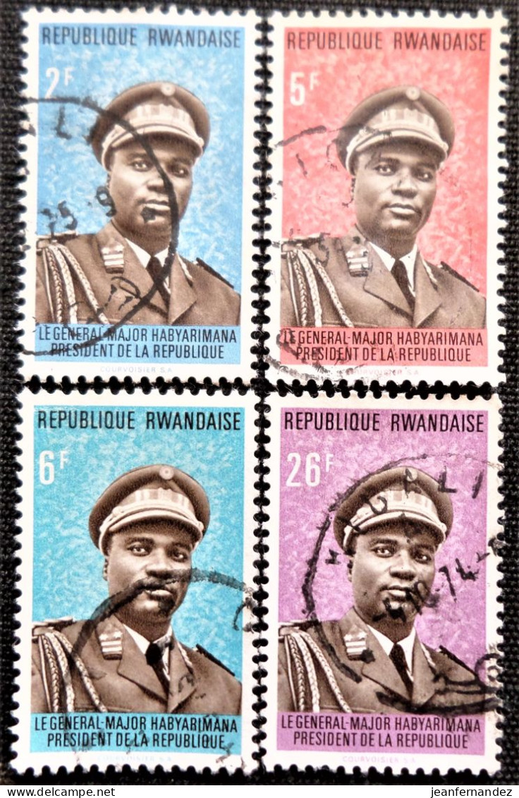 Rwanda 1974 President Juvenal Habyarimana   Stampworld N°  619 à 622 - Gebraucht