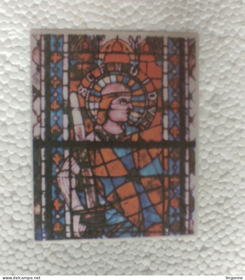 RARE OBJET PHILATELIQUE 1971 Cathédrale De Strasbourg  Timbre Sur SOIE D'enveloppe Premier Jour D'émission 7 X 5,5 Cm - Otros & Sin Clasificación