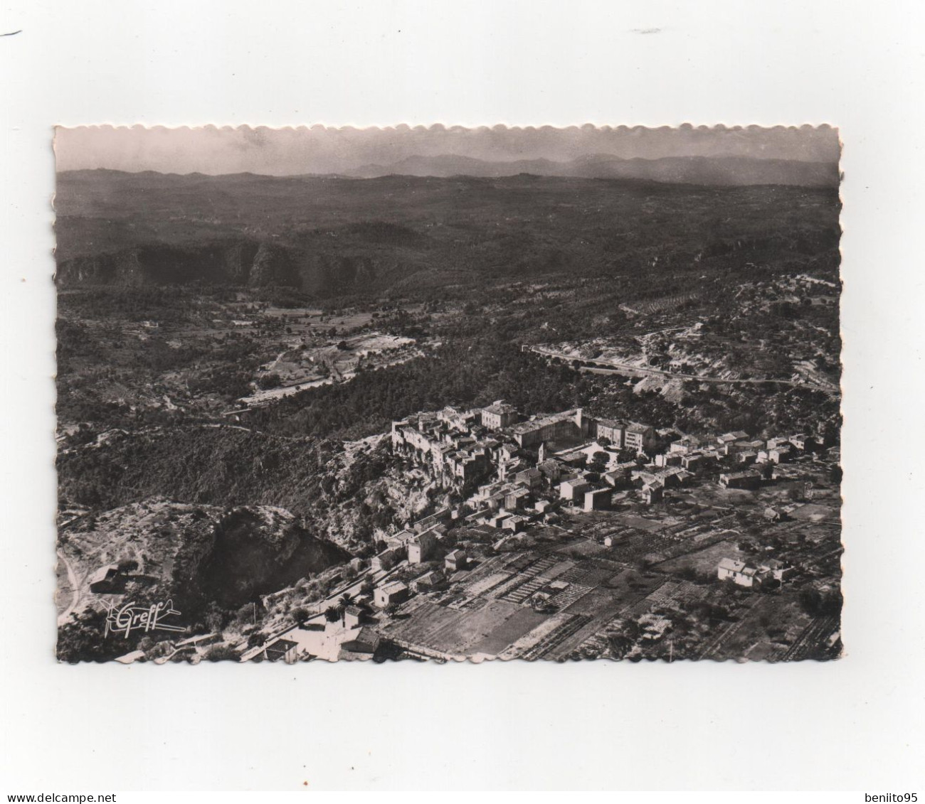 CPSM De TOURRETTES Sur LOUP - Ensemble Du Village Et Les Gorges. - Altri & Non Classificati