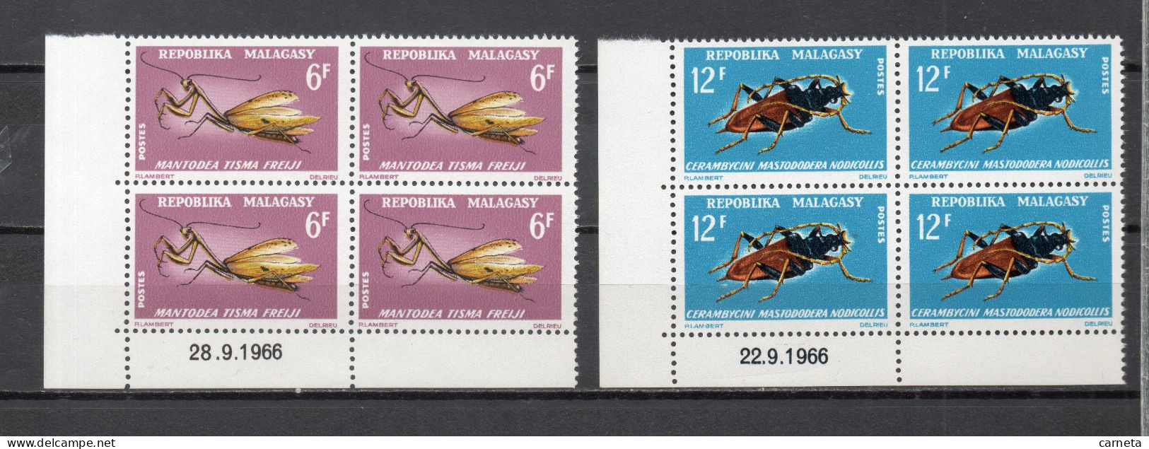 MADAGASCAR   N° 427 + 428 BLOCS DE QUATRE TIMBRES  NEUFS SANS CHARNIERE  COTE 12.00€   INSECTE ANIMAUX - Madagascar (1960-...)