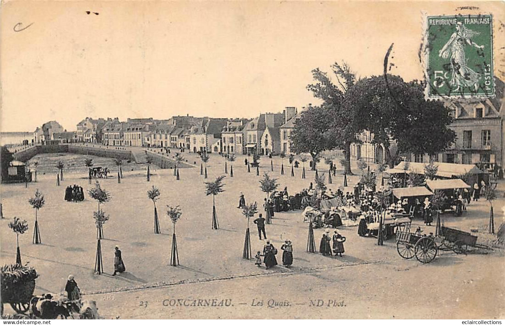 Concarneau        29         Les Quais . Marché     N° 23  (voir Scan) - Concarneau