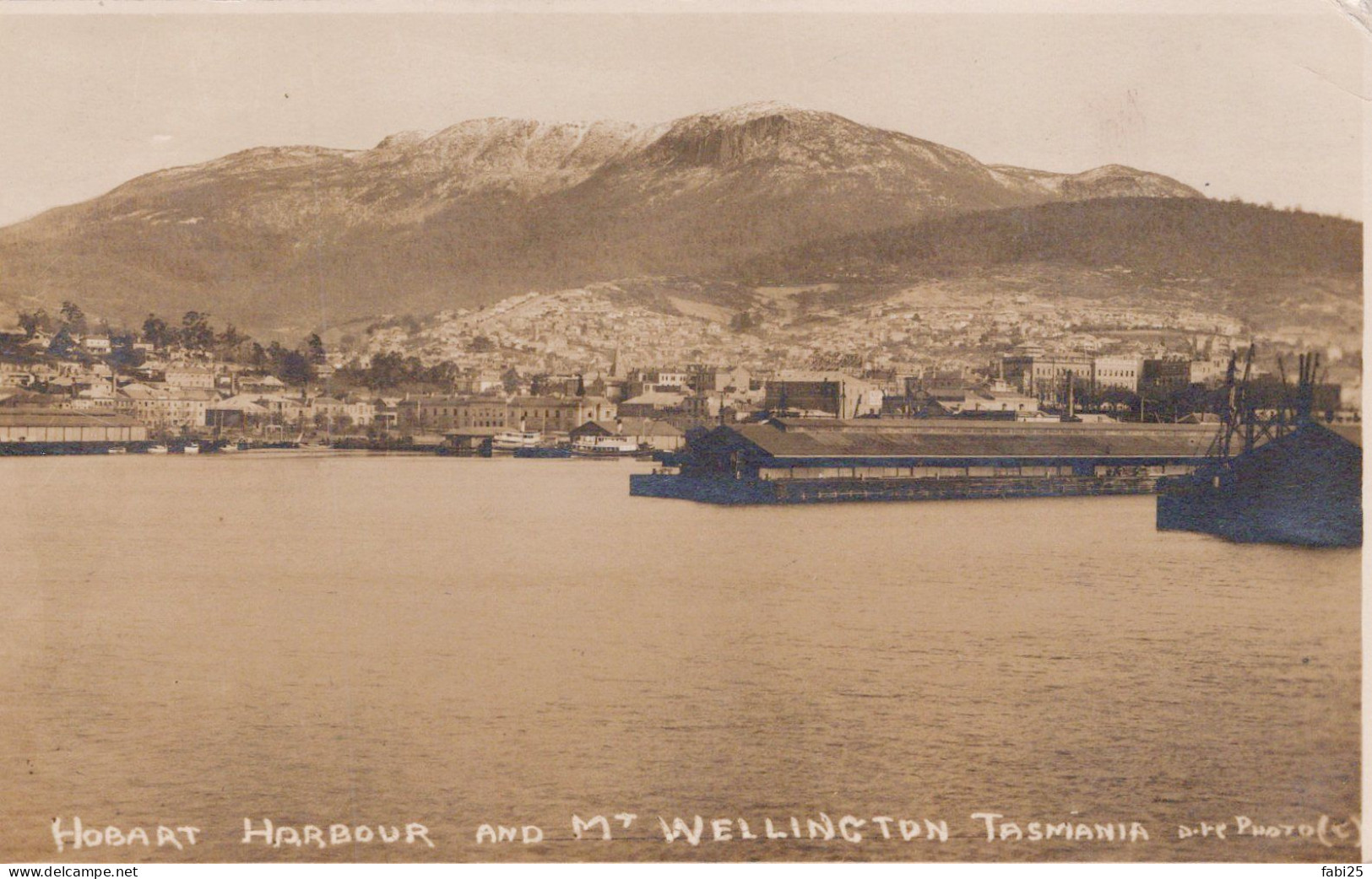 HOBART HARBOUR AND M WELLINGTON TASMANIA - Hobart