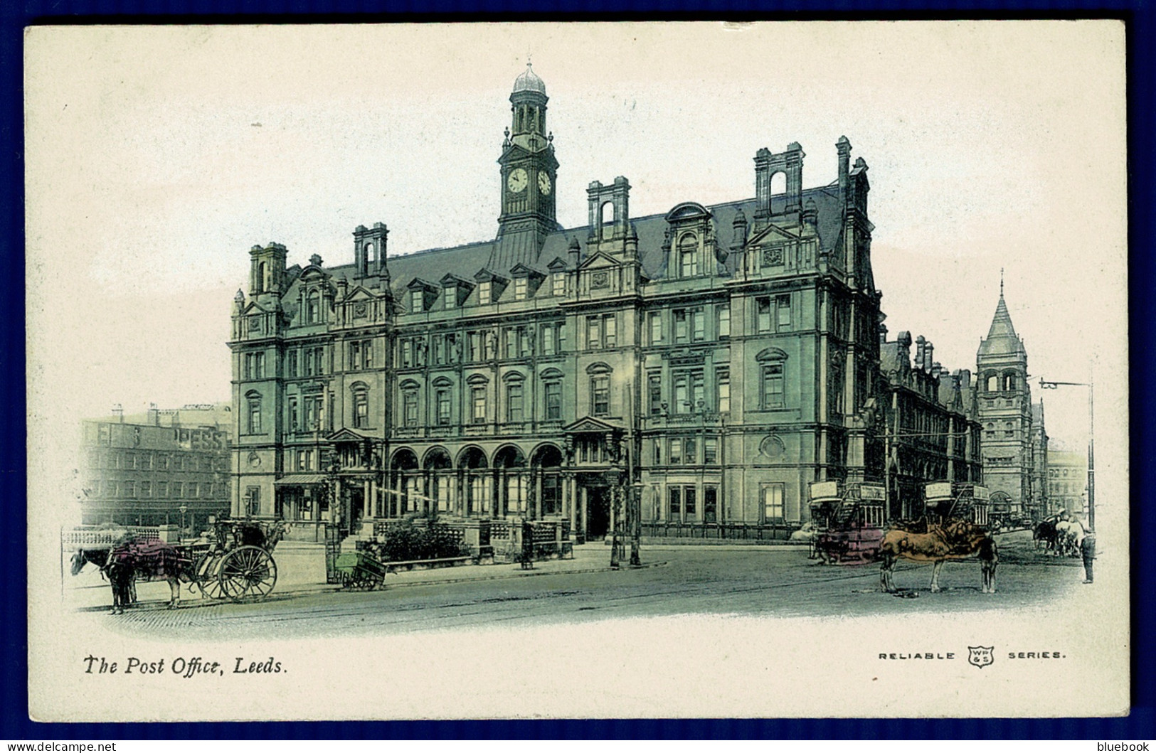 Ref 1614 - Early Postcard - The Post Office Leeds - Yorkshire - Leeds